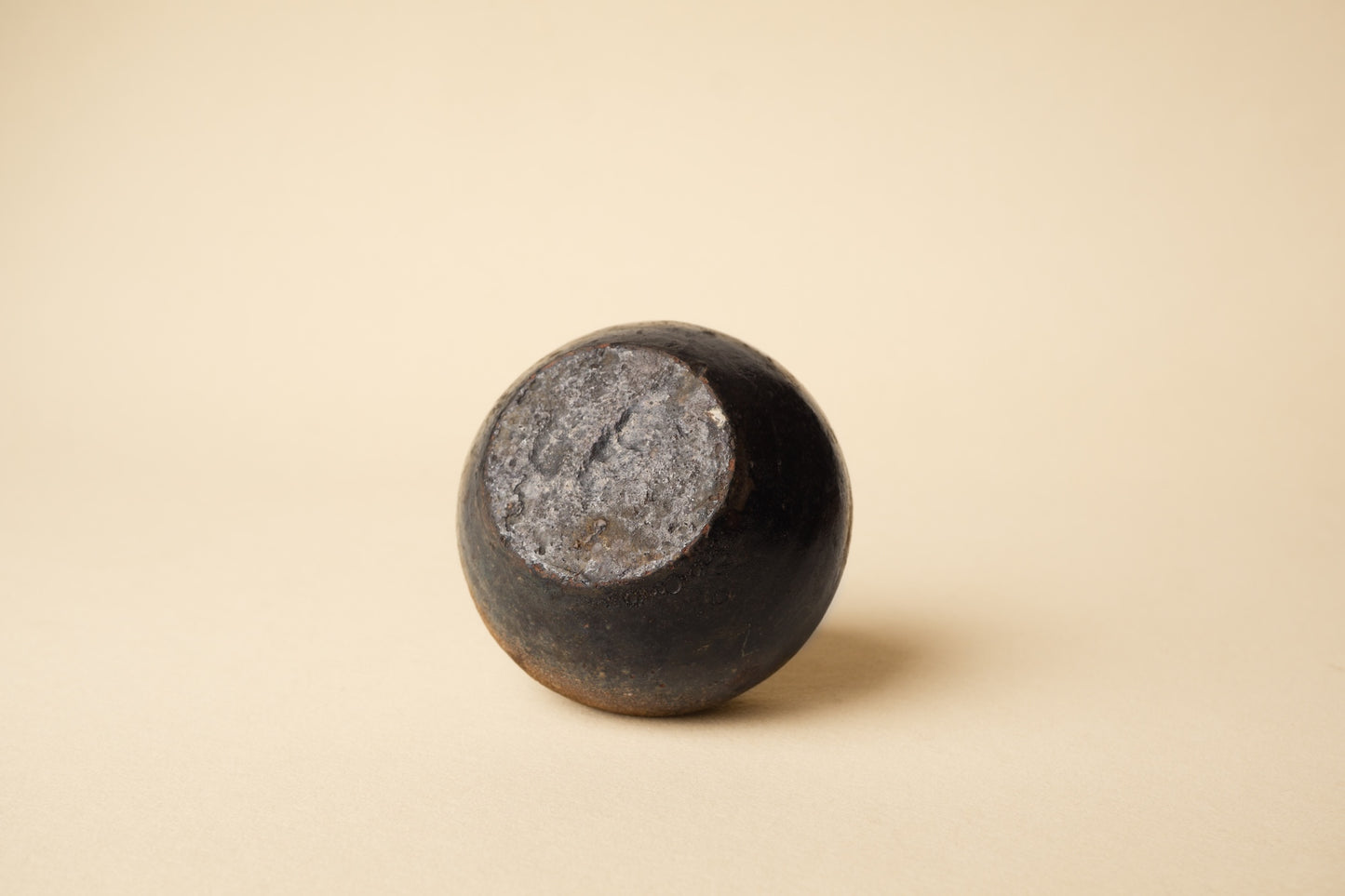 李朝 オンギ（甕器）