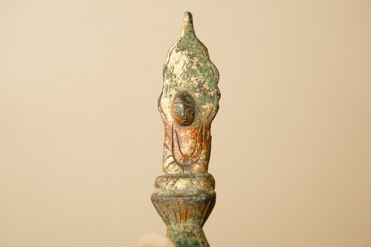 金銅仏坐像