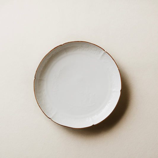 白磁陽刻竹文皿