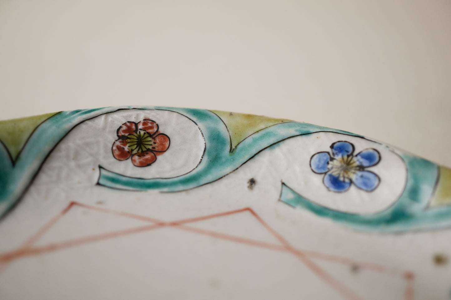 初期赤絵松梅鳥文皿