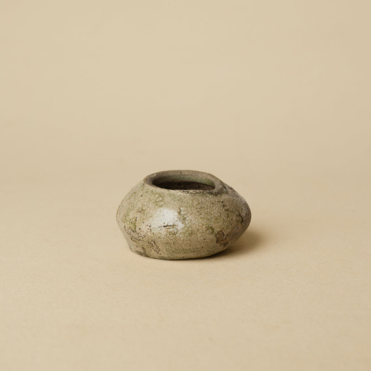古瀬戸 灰釉印花文小壷