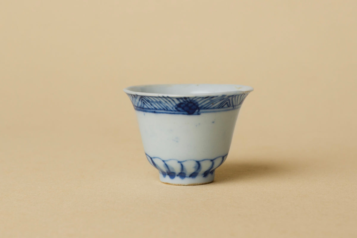 古染付 腰捻文煎茶碗