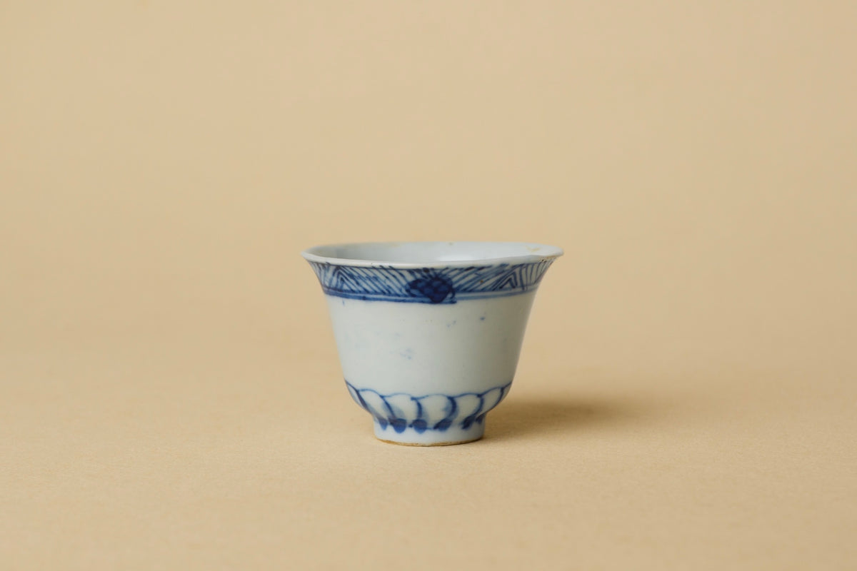 古染付 腰捻文煎茶碗